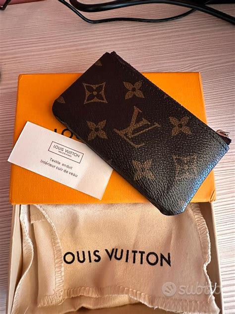 portafoglio pochette louis vuitton|portachiavi louis vuitton.